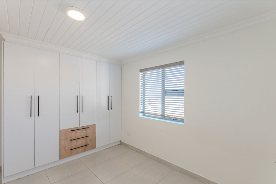 To Let 2 Bedroom Property for Rent in Welgedaan Estate Western Cape